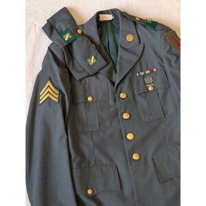 VTG Military Vietnam 70s Green Wool Formal Dress Jacket Pins Patches Hat 37L